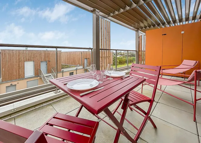 T2 Lumineux - Proche Plage&technopôle - Parking Privé, Bureau&wifi Rapide * Brest