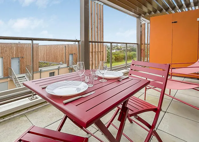 T2 Lumineux - Proche Plage&technopôle - Parking Privé, Bureau&wifi Rapide Appartement *