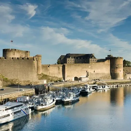 T2 Lumineux - Proche Plage&technopôle - Parking Privé, Bureau&wifi Rapide Appartement Brest