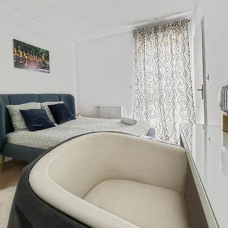 Appartement T2 Lumineux - Proche Plage&technopôle - Parking Privé, Bureau&wifi Rapide