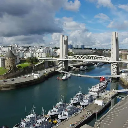 Appartement T2 Lumineux - Proche Plage&technopôle - Parking Privé, Bureau&wifi Rapide