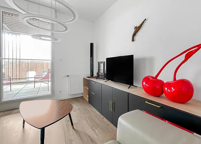 T2 Lumineux - Proche & Technopole - Parking Prive, Bureau & Wifi Rapide Apartment *